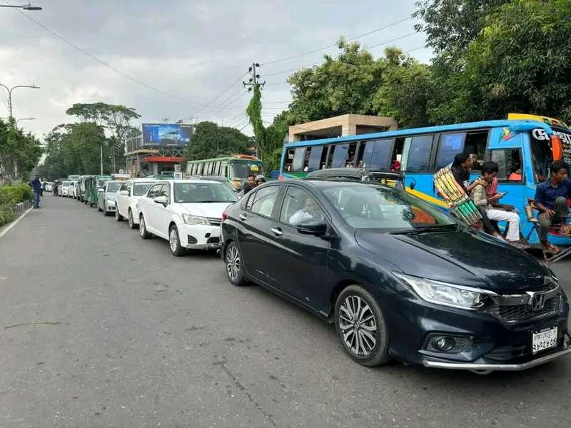 sapphire_2602's tweet image. The students managing the traffic !

#YourAssetYourResponsibility
#WeStandWithMinorities 
#HindusAreSafeInbangladesh