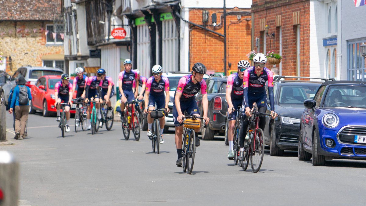 OaklandsWolves's tweet image. TB to when our cycling academy took on the Brighton Bike ride challenge from our St. Albans campus. 107 miles! #bikeride #stalbans #Brighton #Cycling #Throwback