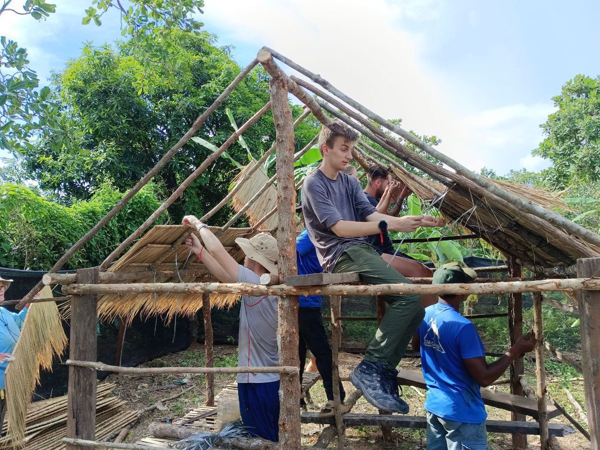 CampCambodia's tweet photo. Student #TeamPopae completed one chicken coop for local family ππ
#Campseffect
#Dosomethingamazing
@CampsInt https://t.co/sRGLiz3b6l