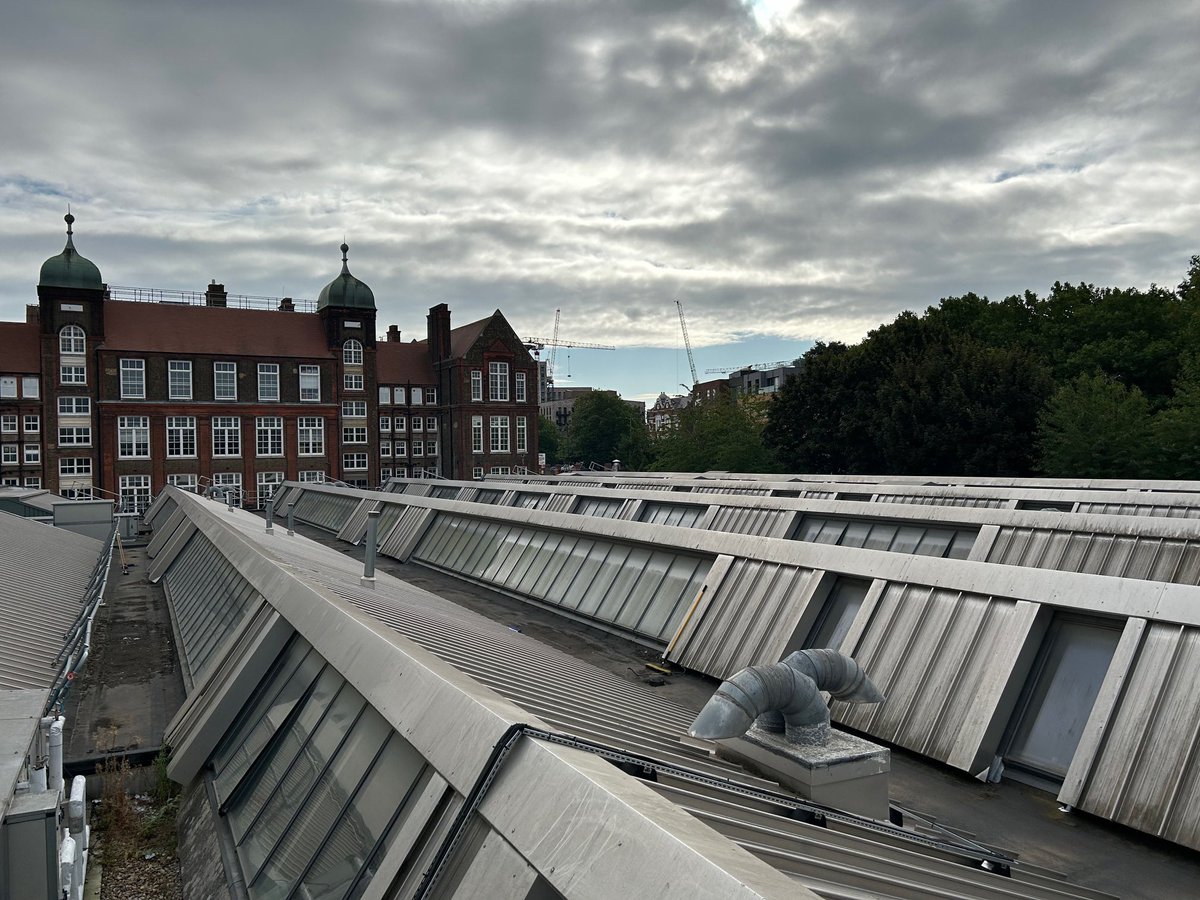 One of our teams have started work this week on a roof refurbishment at the Royal Greenwich Trust School in London, to refurb the gutters with a polyurethane coating and carrying out general repairs. 

☎️ Call  our team on:-

020 8938 3498 (London) or 01451 523 109 (Midlands)