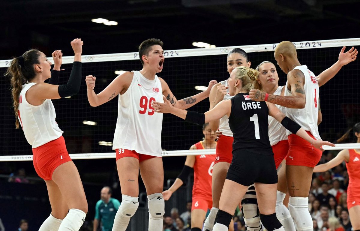 Delirmiyorsak nedeni sizsiniz. İyi ki varsınız🏆