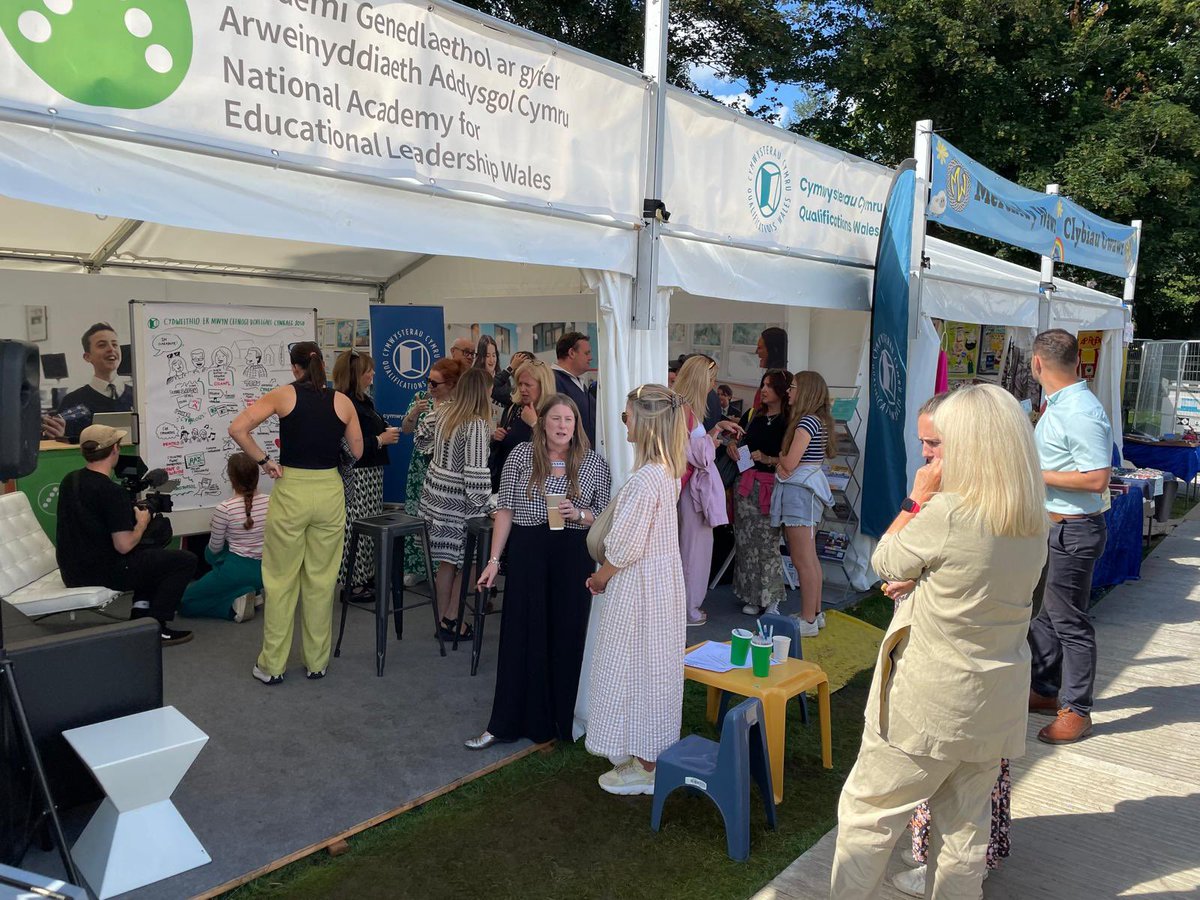 NAELCymru's tweet photo. Thank you to everyone who joined us for our Working Together to Support the Ambition of Cymraeg 2050 panel event this morning at the Eisteddfod! 

#LeadershipAcademy
@quals_wales 
@WG_Education https://t.co/Gfgkip73fZ