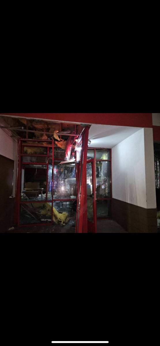 jacobhanks2's tweet photo. @tropicalupdate Had a tornado in Moncks Corner, sc around 4am https://t.co/d6xMjBNVJ9