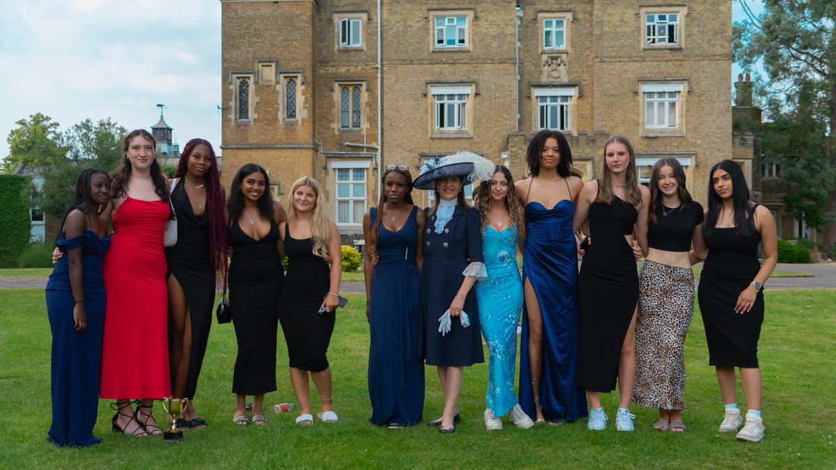 OaklandsWolves's tweet image. Festival of Achievement bringing our academies together celebrating their success over the 23/24 academic year.

#achievement #success #academy #stalbans #oaklandscollege