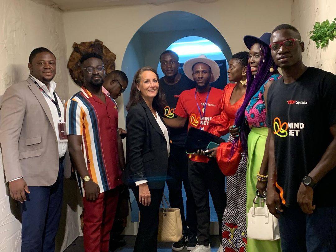 PrillaWills's tweet photo. Hyperlink Africa is a social agency focused on 360 branding and marketing solutions for brands across the world who seek to build energetic youth drive in Africa.ππ
#HyperlinkAt10 https://t.co/LrG8cyAQRN