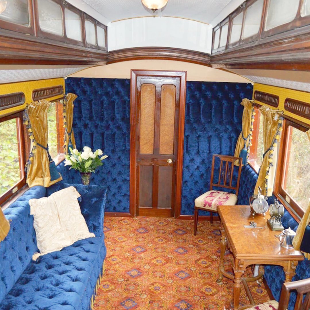 HelloYorkshire's tweet image. Explore Bolton Abbey in style aboard one of Embsay Railway's steam or diesel engines! Keep an eye out for dining and special event options throughout the season.
📷@EmbsaySteam
#SteamEngine #TrainTravel #NorthYorkshire #MustDo