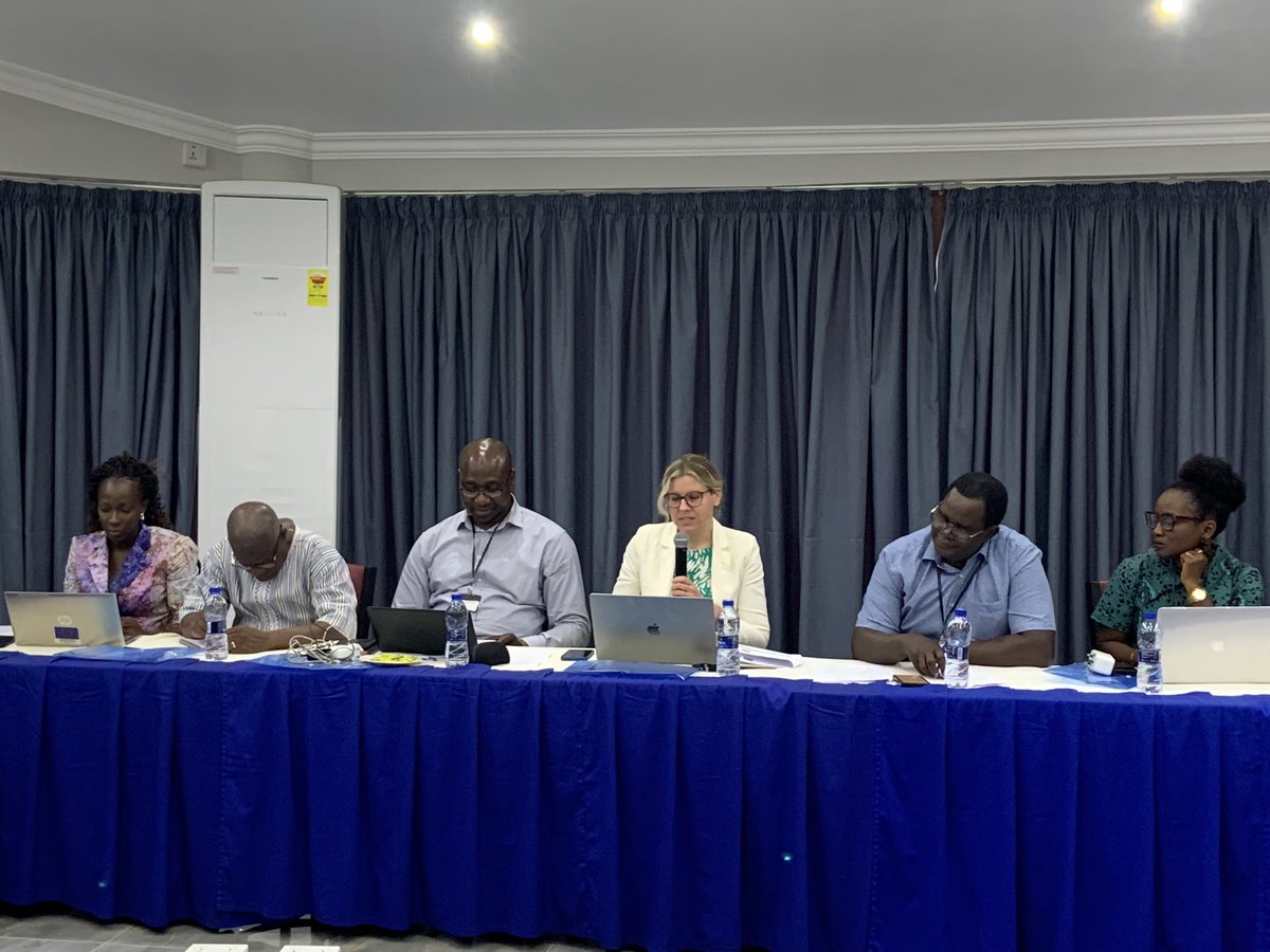CmsLegon's tweet photo. Panelist Dr. Gabriel Lubale, Coordinator at Kenya Inst. of Migration Studies, is recommending stronger collaboration between academia and industry to advance knowledge production on migration and mobility in the Global South.
#MigrationStudies
#GlobalSouth
#KnowledgeEquality https://t.co/IL4D4E8ooX