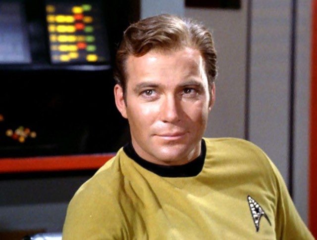 skeatsskeats's tweet image. BROS EYES ABSOLUTELY FUCKING TWINKLE WHEN TALKING TO SOMEONE HE LIKES (spock and edith)