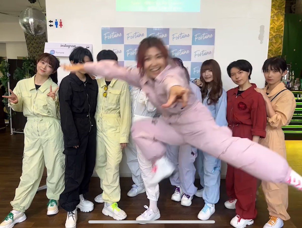 dr__1106's tweet photo. お取り置きもたくさんいて
物販も列作ってくださり
ありがとうございました⛄️
差し入れもありがとうございます♡
みなさまセンスある〜マンで
美味しくいただきました🥰

2枚目の写真は
本家さん真似っ子です！
🩷の再現度高め👀✨️

#fortune0804 #DancingRain https://t.co/aoI6EBQhEA