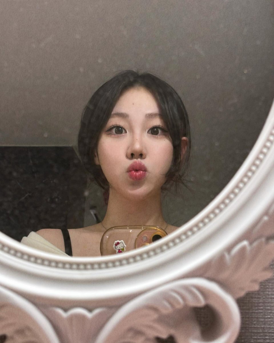 ᅠ
Getting ready for tonight.
ᅠᅠ