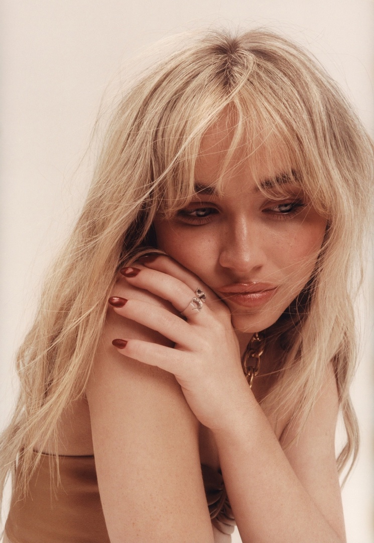 PopHiveRP's tweet image. 🅟𝗼𝗽 𝗛𝗶𝘃𝗲 © 𝟚𝟘𝟚𝟜 • 𝖤𝗇𝗍𝖾𝗋𝗍𝖺𝗂𝗆𝖾𝗇𝗍!
M͟u͟s͟i͟c͟ › 𝗡𝗲𝘄𝘀
🎧🗞️ › 𝗍𝖺𝗀: #PopHiveRP

Promotional Pictures of 𝗡𝘆𝗿𝗮 𝗦𝗲𝘃𝗮𝘀𝘁𝘆𝗮𝗻 (@luxenscripts) for her upcoming single "#ViciousRP" coming out this friday!