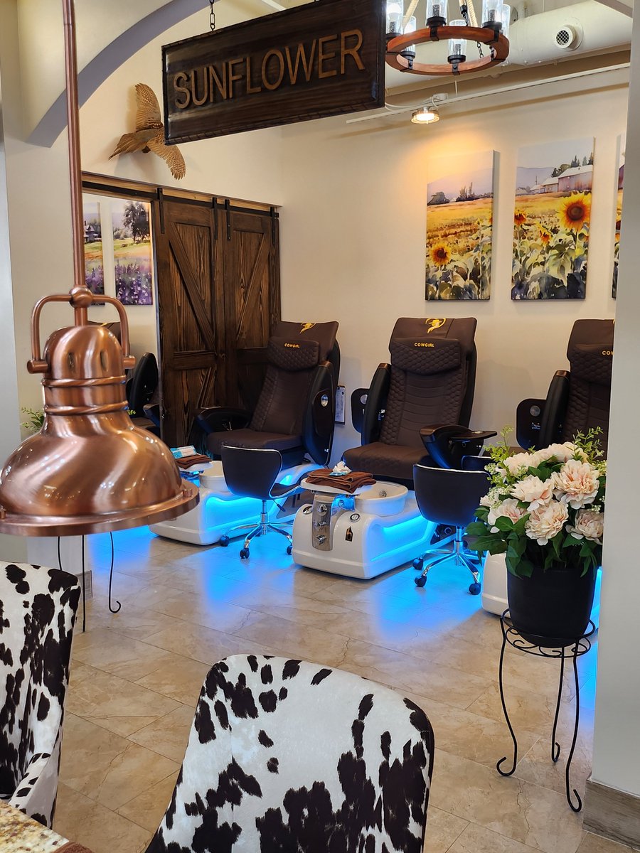 David Leith (@davidiushimself) on Twitter photo So, let me dish about the Cowgirl Nail Salon. How fancy! And they opened today just for us! <a href="/TISDDPES/">Decker Prairie Elementary</a> #hometownteam #dpescougarhunt So, let me dish about the Cowgirl Nail Salon. How fancy! And they opened today just for us! <a href="/TISDDPES/">Decker Prairie Elementary</a> #hometownteam #dpescougarhunt
