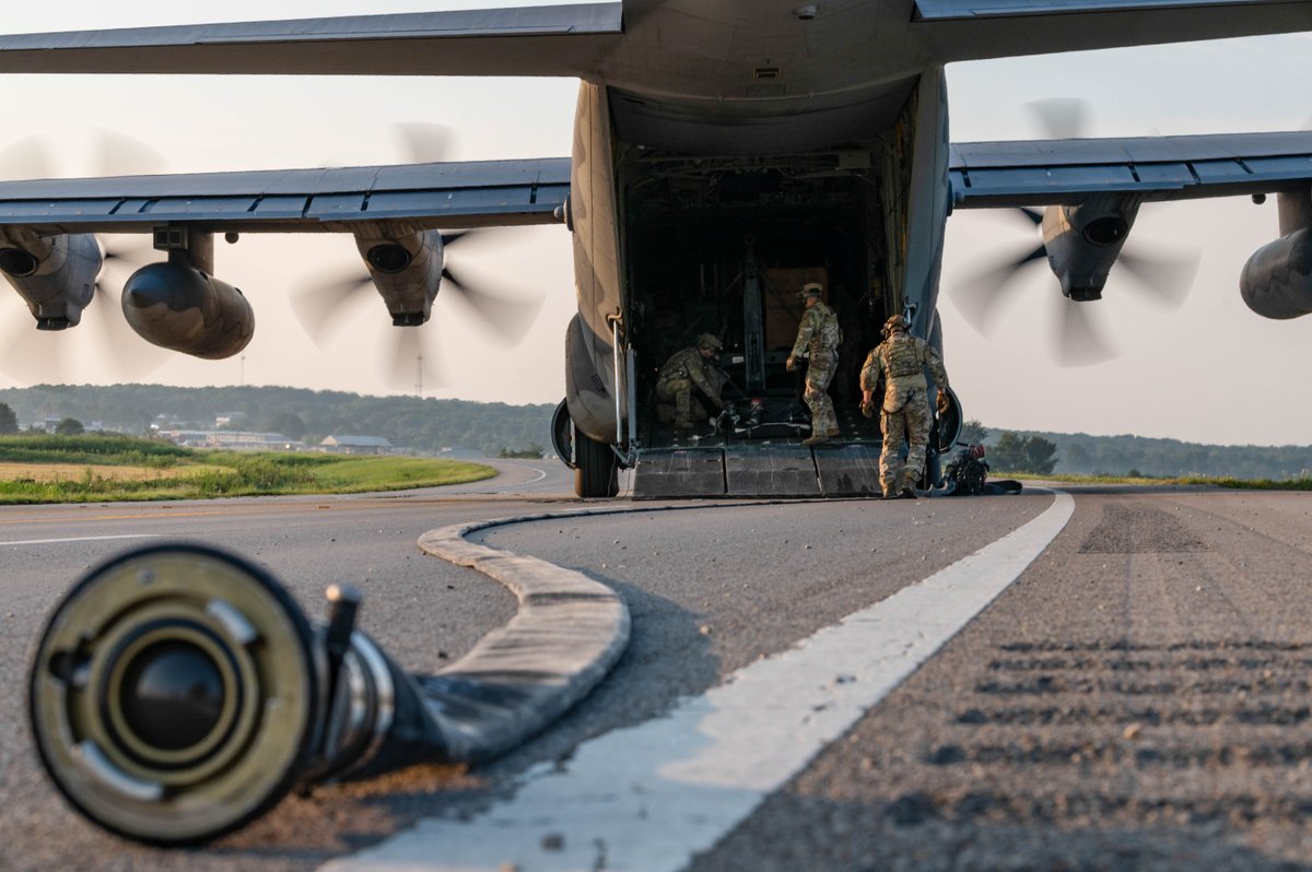 usairforce's tweet photo. .@AFSpecOpsCmd landed an AC-130J Ghostrider Gunship on Highway 63 in Bono, Arkansas, showcasing AFSOC’s Agile Combat Employment capabilities.
https://t.co/dbEAmks9Zg https://t.co/oC9LyfvOwU
