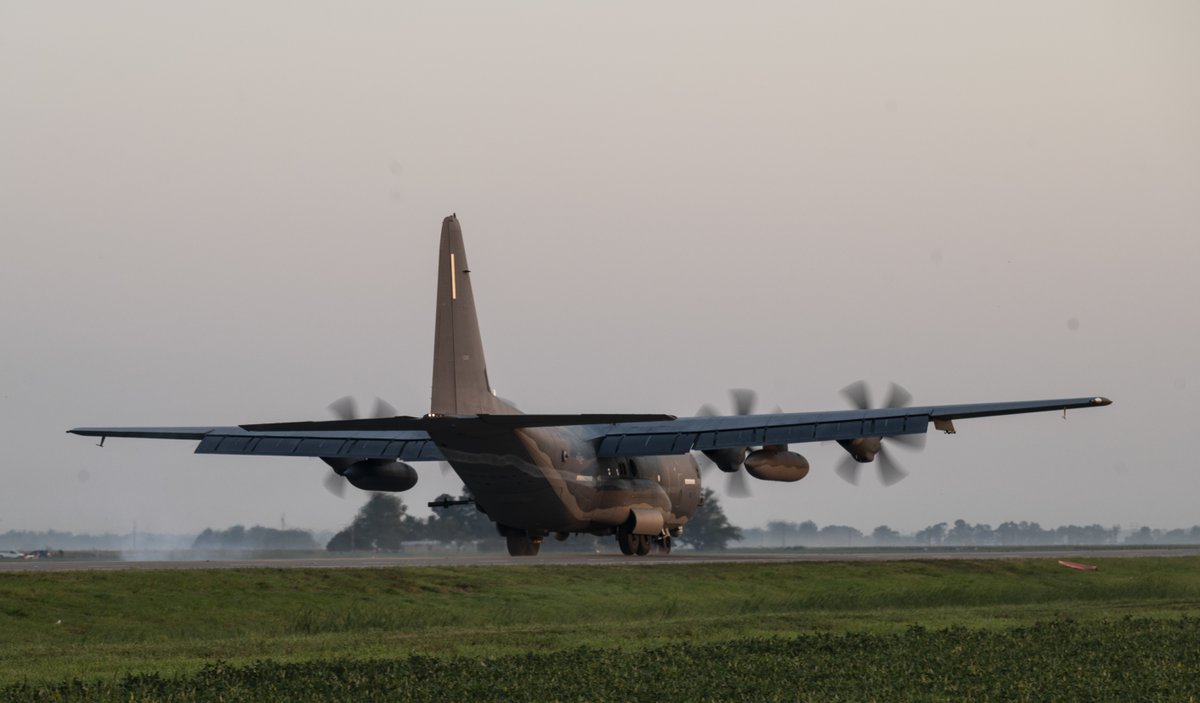 usairforce's tweet photo. .@AFSpecOpsCmd landed an AC-130J Ghostrider Gunship on Highway 63 in Bono, Arkansas, showcasing AFSOC’s Agile Combat Employment capabilities.
https://t.co/dbEAmks9Zg https://t.co/oC9LyfvOwU