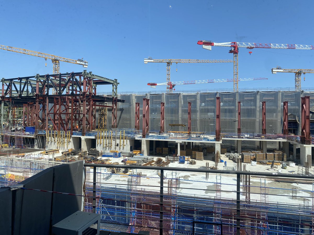 Groundhopping in Espana. Het ene stadion is het andere niet. Trainingscomplex l’Estartit is een aanradertje. Camp Nou moet nog 1 en ander aan gebeuren.. speciaal voor <a href="/PatStone12/">Patrick Steenbergen</a> 😜⚽️