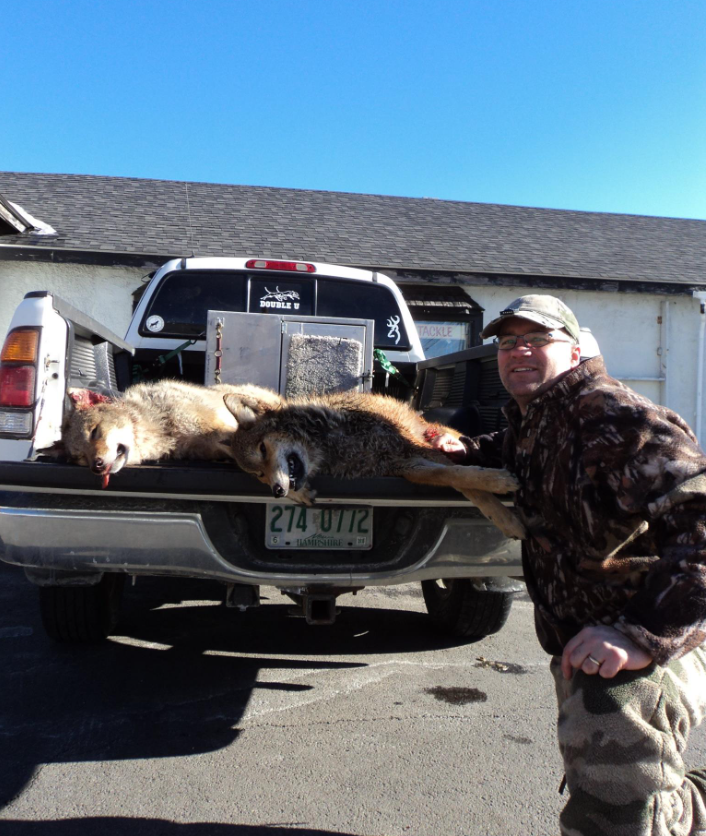 NHCART's tweet photo. Some people just love killing animals and bragging about it like this NH #coyote killer. It takes an incredibly twisted mind to think you are important and special because you kill for recreation. There is no empathy.
#EndPredatorPersecution #ProtectWildlife https://t.co/1nw8h0Nxi8