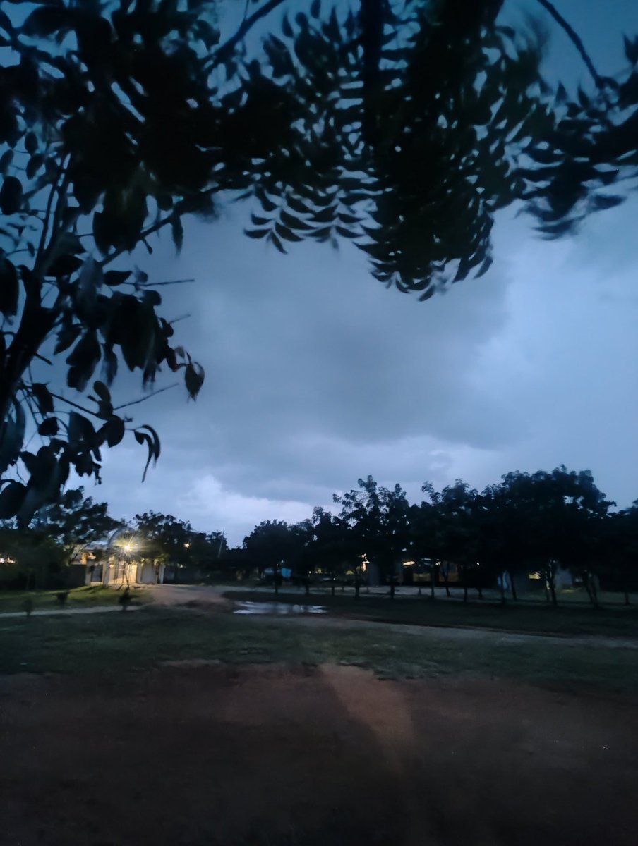 Among the luckiest to experience rain in #Raichur on our rural exposure program. It has been raining here for the first time in 2 years and for the agri-dependent population here, this is a blessing. #KarnatakaRains #needforneeru #everydropcounts #GOLD
