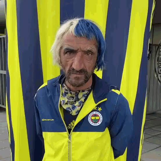 HIRT021's tweet photo. Bugün günlerden Fenerbahçe 💛💙 #FenerinMaçıVar https://t.co/U3F7Eh9xVa