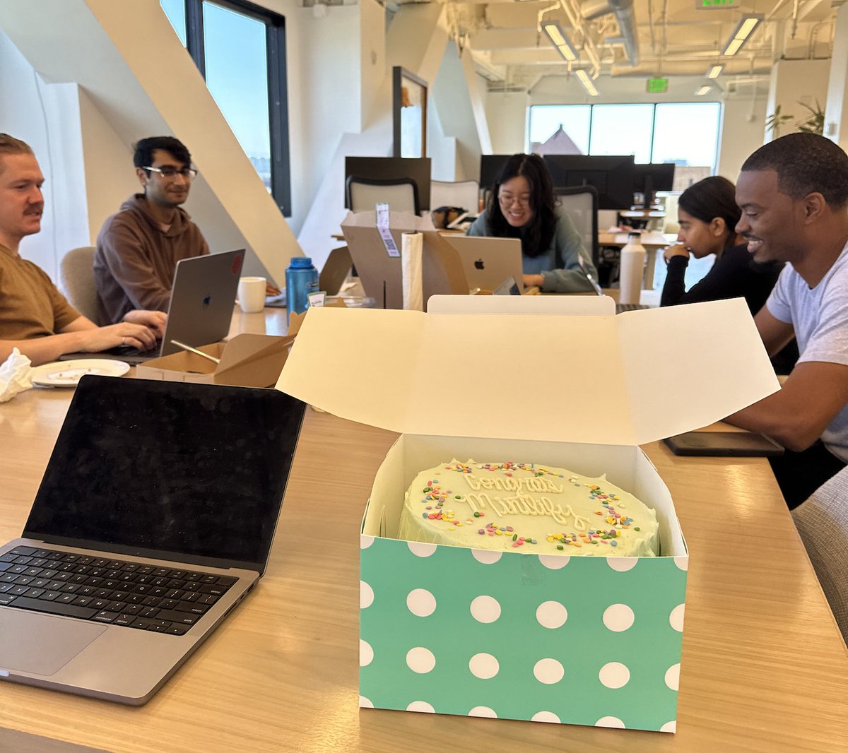 Han Wang tweet media