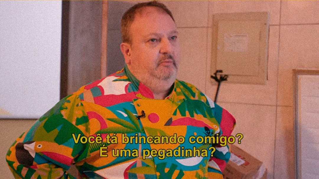 Na semana passada, a Nissin lançou a campanha de divulgação dos lámens “café da manhã”, nos sabores pão na chapa com manteiga e omelete com presunto e queijo. A estrela deste anúncio? Érick Jacquin, famoso chef de cozinha francês e jurado do MasterChef. 🧶