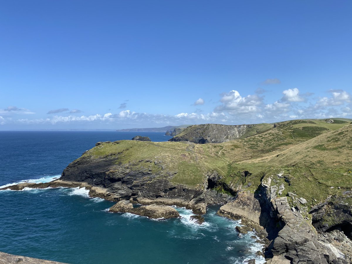 _locklyle113's tweet photo. @FranklinGhostCo HELLOOOO JELLIEEEEE HUGS FROM TINTAGEL βοΈ DIESEL AND BARRY THE SEAGULL SAY HIIIII π«π
#CycleWithJoeCornish
#HayleyRhiannaRico https://t.co/JNLJIHZGyF