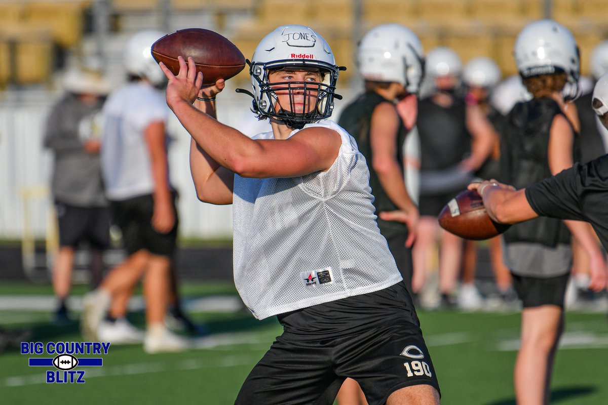 codycoil's tweet image. Clyde Bulldog Practice Photos

Clyde hit the field this morning for day two of August camp under new head coach Johnathon Haddock.

bigcountryblitz.com/blog-2/clyde-b…