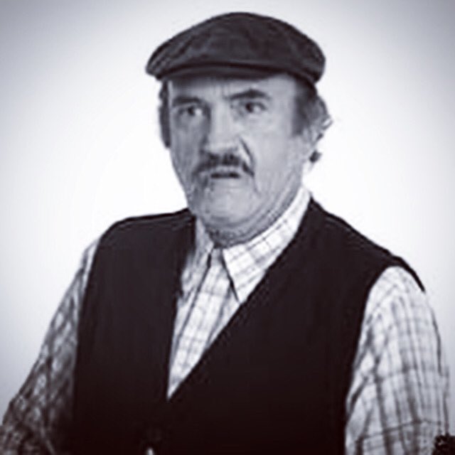 andactores's tweet photo. La Asociación Nacional de Actores lamenta profundamente el fallecimiento de nuestro Compañero Roberto Espriú Sen “Roberto Sen”, miembro de nuestro sindicato. Nuestras condolencias a sus familiares y amigos. Descanse en paz. https://t.co/REaa07FUjy