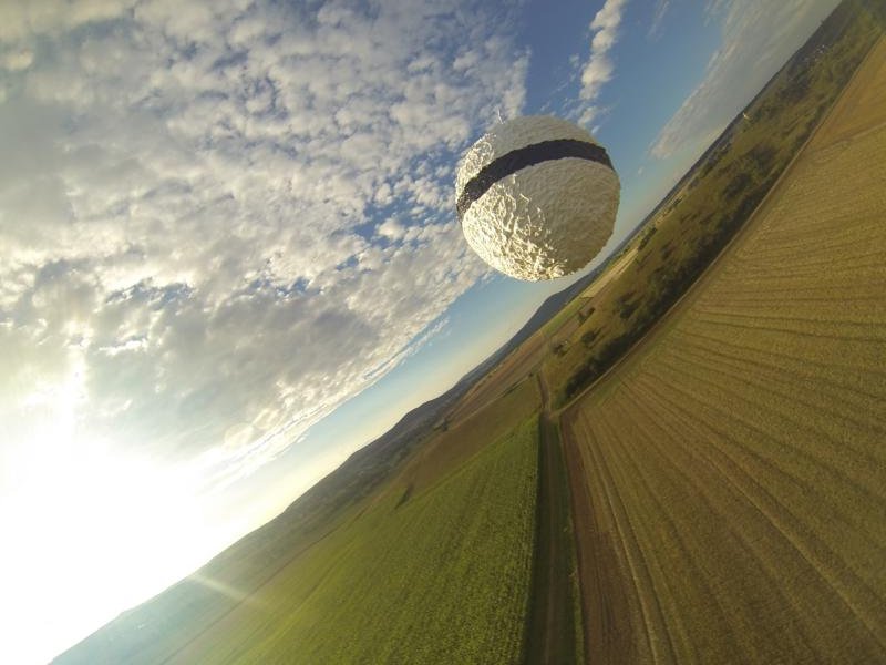 wolkenpflucker's tweet photo. #Fliegekunst #art #arte #artwork #kunst #Wolkenpflücker https://t.co/qlZgysefYs