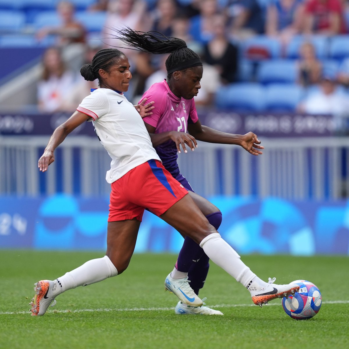 USWNT's tweet photo. la défense is French for Naomi Girma 😤 https://t.co/ioDAJyTSu5
