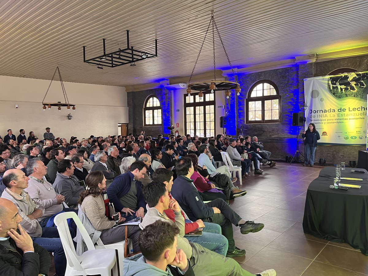 INIA_UY's tweet photo. Si no pudo acompañarnos o desea volver a ver las presentaciones de la Jornada de Lechería de INIA La Estanzuela organizada por @INIA_UY  y @ruralSanJose (31/7), ingrese al enlace para las grabaciones.
https://t.co/gzK9iyhiD1

Publicación PDF de la jornada.
https://t.co/E4LBLu72aS https://t.co/IaNeTy8H82