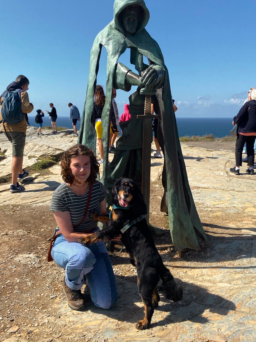 _locklyle113's tweet photo. Day out to Tintagel today βοΈ Iβm a massive fan of King Arthur and all things related IT WAS SO COOL MAN!! And so pretty π₯° We met a seagull called Barry (the name seemed fitting π) and then me and Diesel met King Arthur πππ‘οΈ
#CycleWithJoeCornish
#HayleyRhiannaRico https://t.co/VesRkPJpX0