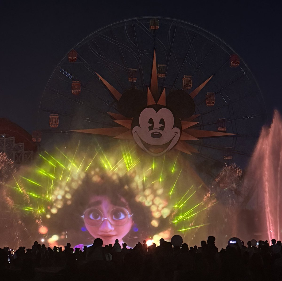 imdanielholt's tweet photo. So about last nightโฆ๐
#Disneyland #WorldofColor #DessertParty https://t.co/jC6AbBi5Qz