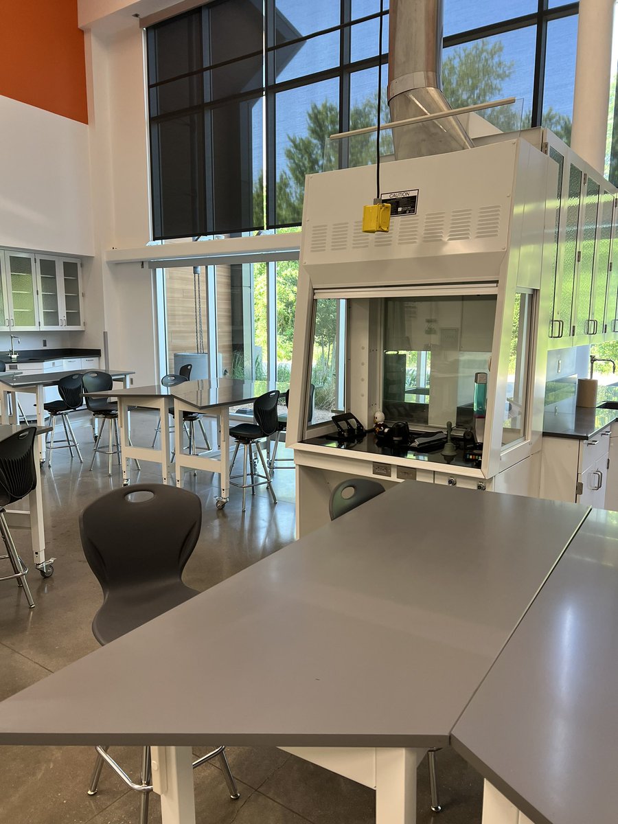VikkiGoodwinTX's tweet photo. Got to see the Allen high school STEAM center where my sister-in-law Kathy is teaching forensics. What a beautiful campus. They bring in K through eighth graders to get them interested in science. This is public education. #SupportTXpublicschools #TXEdTuesday #txlege https://t.co/BYLwSIC1xT