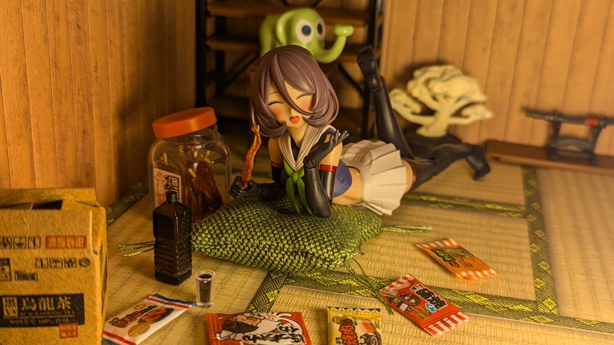 waffleman4's tweet photo. タンクちゃんと和室で駄菓子食い散らかしながら夜更かししたい人生だった
#メガミデバイス https://t.co/RasWceCBTc