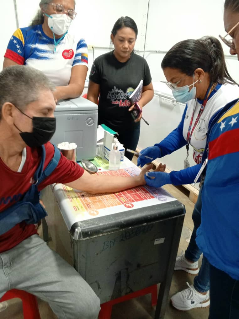 Fundación Misión Barrio Adentro Barinas tweet media