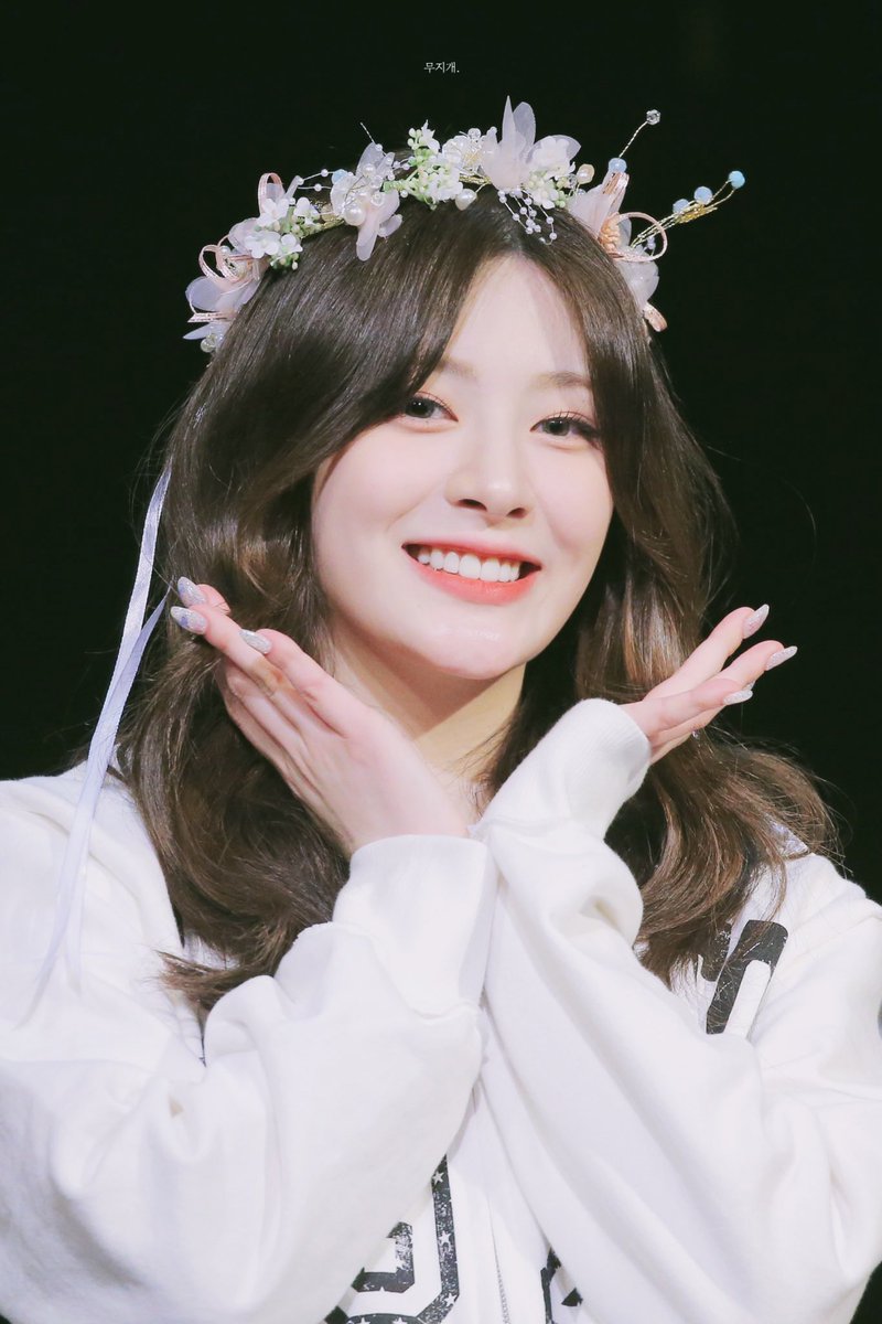 seeun_only's tweet photo. @France__Seeun La meilleure photo quelle reine 👸🥹 https://t.co/UplqAUNAry