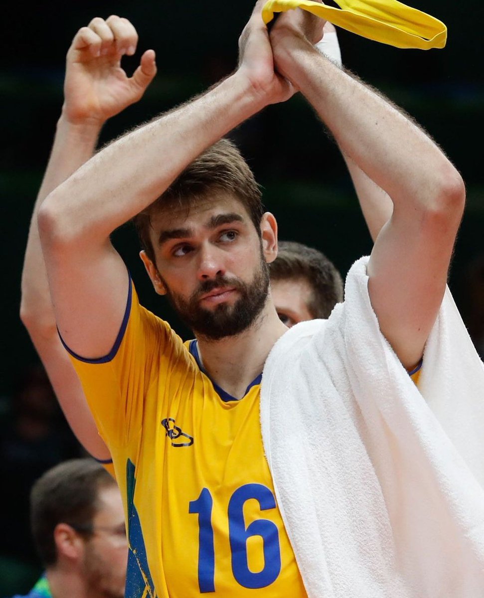 portalbrunor1's tweet photo. 🚨 LUCÃO ANUNCIA APOSENTADORIA DA SELEÇÃO BRASILEIRA 🇧🇷

"São 19 anos sem férias, oito anos sem participar de um aniversário do meu filho, sem estar presente em casa. Tem uma geração nova chegando com força e que vai ter ralar bastante." https://t.co/Tp4BWzUNeF