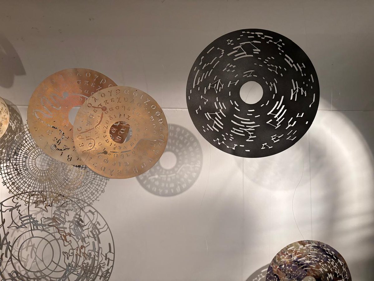 📢 Art lovers in 🇮🇳!
🖼️ Don't miss "La escritura de lo infinito", an innovative exhibition by 🇦🇷🇲🇽 artist <a href="/irenedubrovsky/">Irene Dubrovsky</a>, known for blending traditional and contemporary techniques. Discover the fusion of art and science!

🗓️On view till Sep 30.
📍Instituto Cervantes, New Delhi