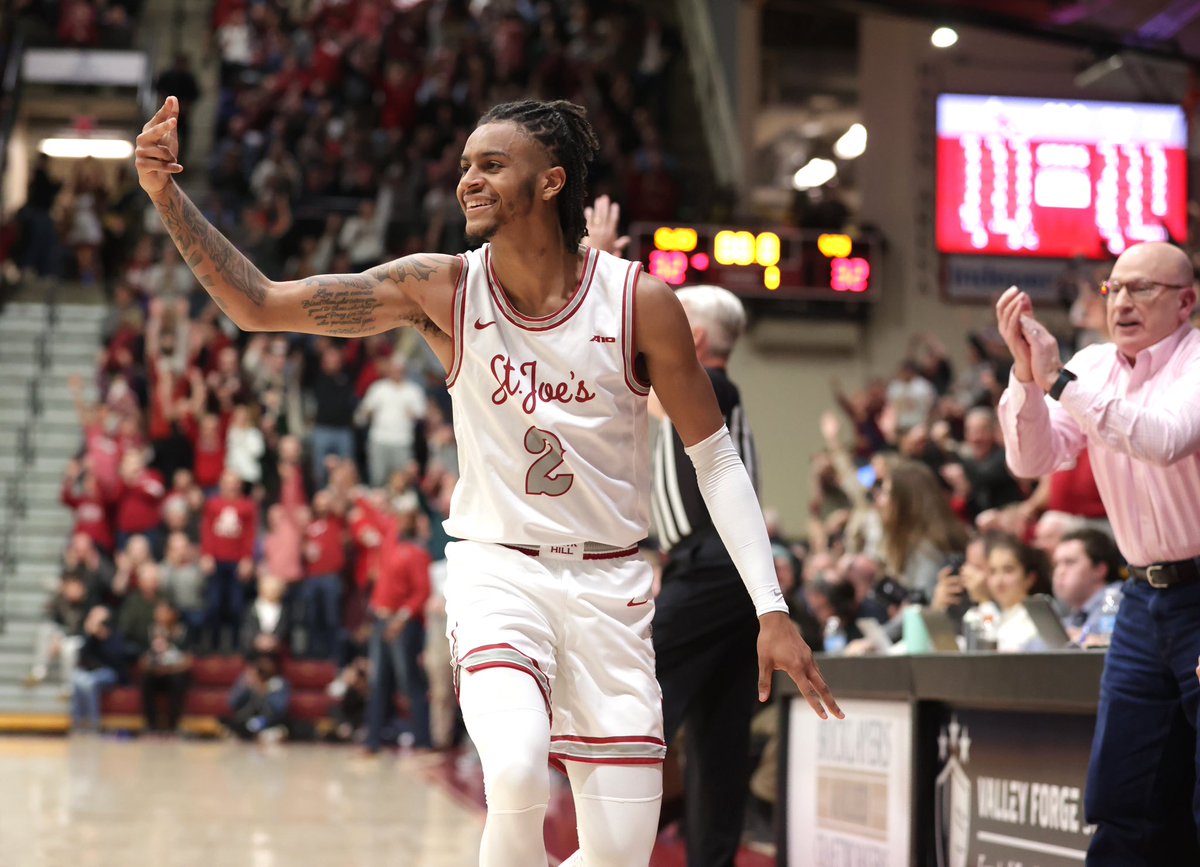 MMM A10 Preseason Player of the Year: 

Erik Reynolds (Saint Joe’s)

Expectations are high for SJU this season and Reynolds is a key reason why. A NBA Draft prospect, Reynolds can shot create from many levels. He returns 17.3 PTS, 2.7 REBS, 2.7 ASTS, and 1.2 STLS per game.