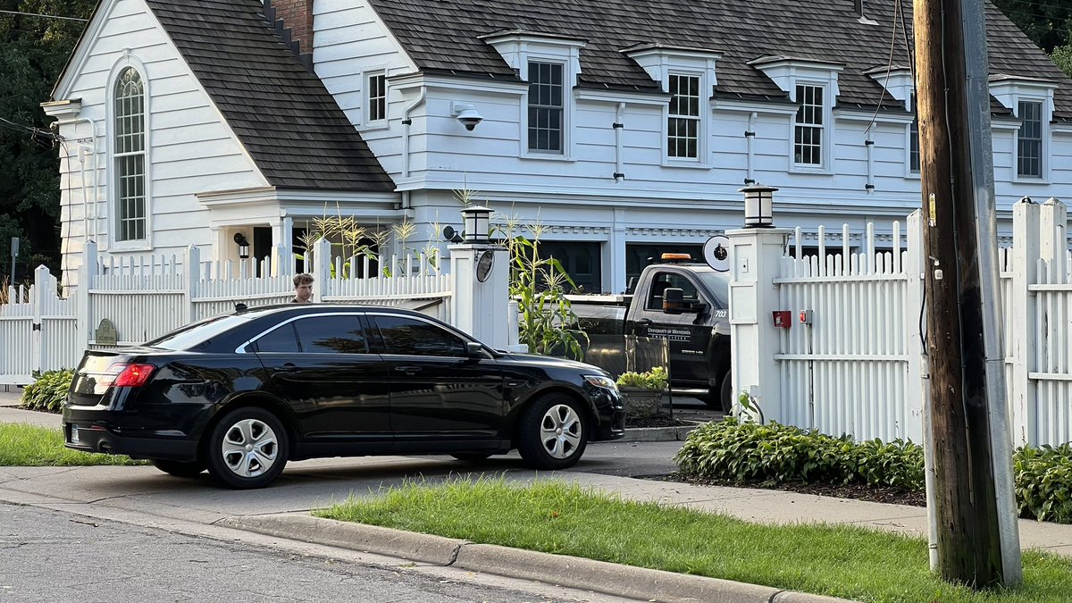 A flurry of activity <a href="/GovTimWalz/">Governor Tim Walz</a> residence this morning… A fleet of vehicles, arriving within the past hour.  🤔
#Veepstakes