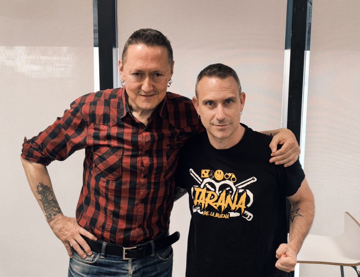 ¡Jaraneros andan sueltos!
Toda una vida en la línea del frente.

Entrevista completa en 
youtu.be/LM7gliNEC-M?si…