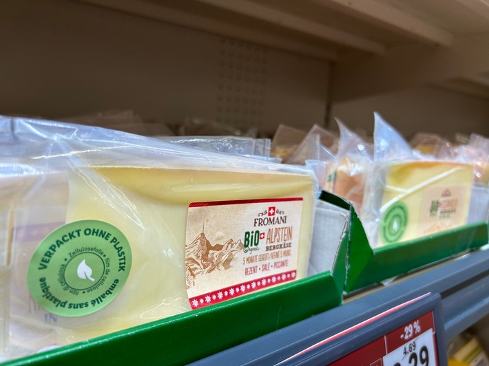 Medien_News's tweet image. Lidl Schweiz setzt auf Zellulose-Folie bei Bio-Käse
aktuellenews.ch/artikel.cfm?ke…

#LidlSchweiz #HardeggerKäseAG #Lebensmittel #BioAlpsteinBergkäse #Handel #Nachhaltigkeitsziel #Aktuellenews #Helpmedia