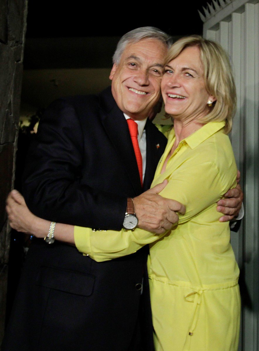 evelynmatthei's tweet image. Hace 6 meses nos dejó un gran hombre que amó a Chile profundamente. Hace 6 meses que recordamos con creces su legado e historia. Hace mucha falta, pero somos afortunados de haberlo conocido, de saber la calidad humana que tenía, de aprender de él. Que alegría tener tantos…