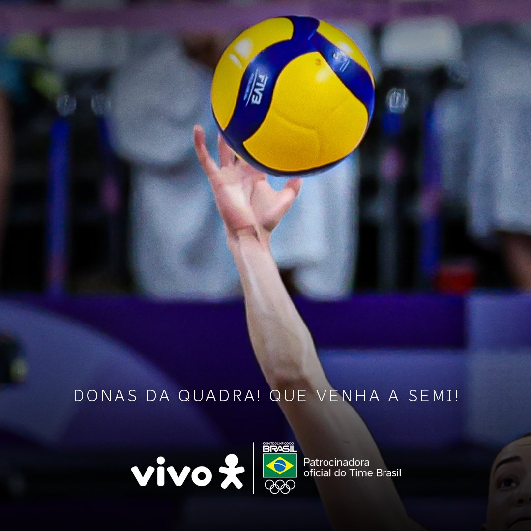 Elas são o momento! Vamos pra semi, Brasil! 🏐🇧🇷 #VivoEmParis #TimeBrasil