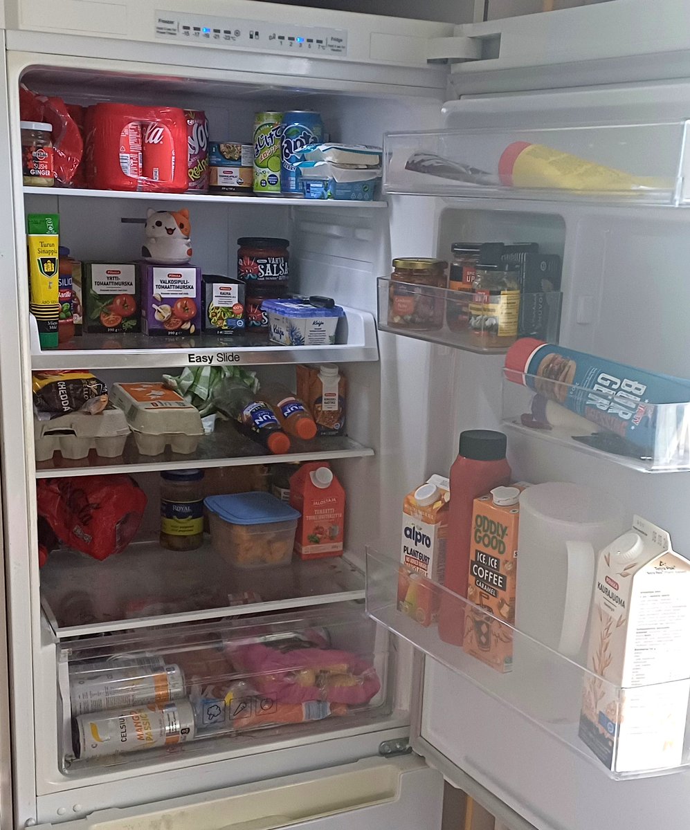 3void2's tweet photo. @Memeulous Just some normal people food🤷 https://t.co/Z7PM6MC65L