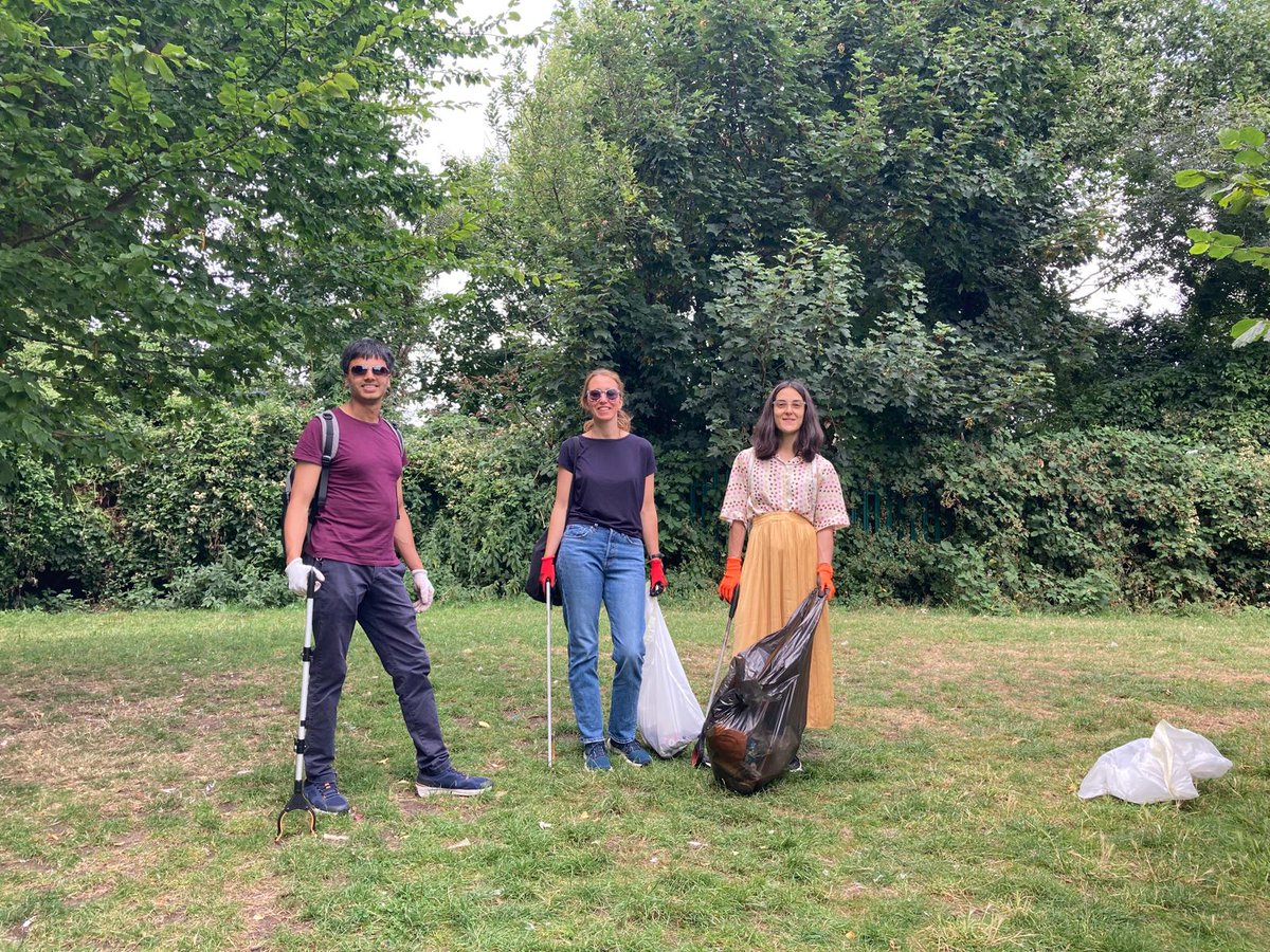 EcoAroundUK's tweet photo. Another big thank you to our volunteers for cleaning up around #FinsburyPark last Saturday. 

#Litterpicking is a great activity to spend time outdoors with like-minded people and focus on the moment while doing something useful for the #community. https://t.co/RcaBHzJrik