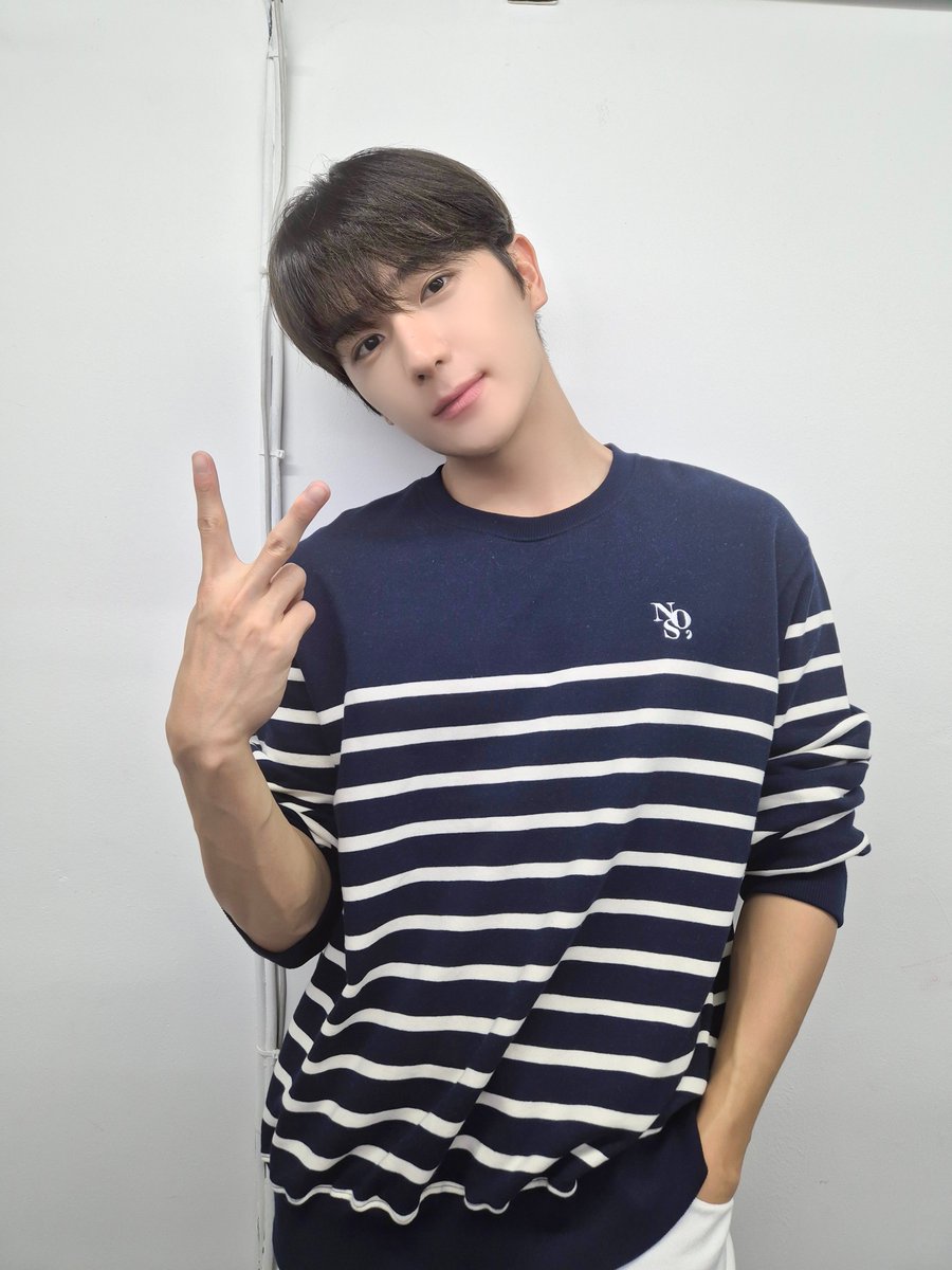 officl_theboyz's tweet photo. [📸] 더보이즈 현재 앰플엔 영상통화 이벤트 완료🫧 앰플엔 답이 있다, 앰플엔의 답은 현재💚

#THEBOYZ #더보이즈
#HYUNJAE #현재 https://t.co/YzHneGtLv0