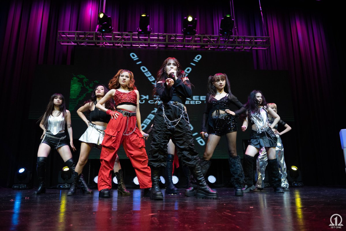 1stoneOfficial's tweet photo. A huge THANK YOU to our amazing guest performers who also made this Fan Con a huge success!

@alphaphteam  &amp; https://t.co/Yf5CM1Sw0X
@firstone_DIONE 
Charleen Ong

#1stOne
#0641_ELEVATEANDEVOLVE
#1stOneFANCON https://t.co/reT0EOUuVH