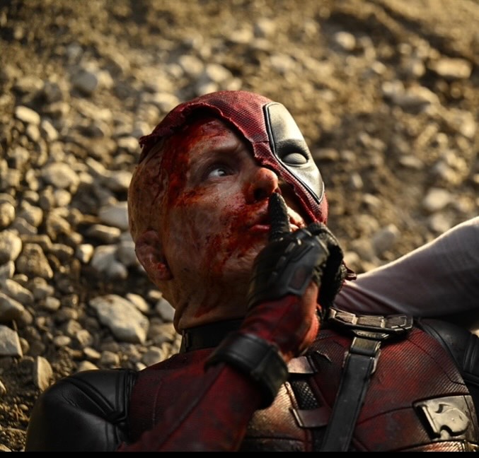 MarvelSpain's tweet photo. No, en serio, ¿por qué llora Thor? 👀

📸 Vía: @VancityReynolds https://t.co/LJnGWAl3fJ