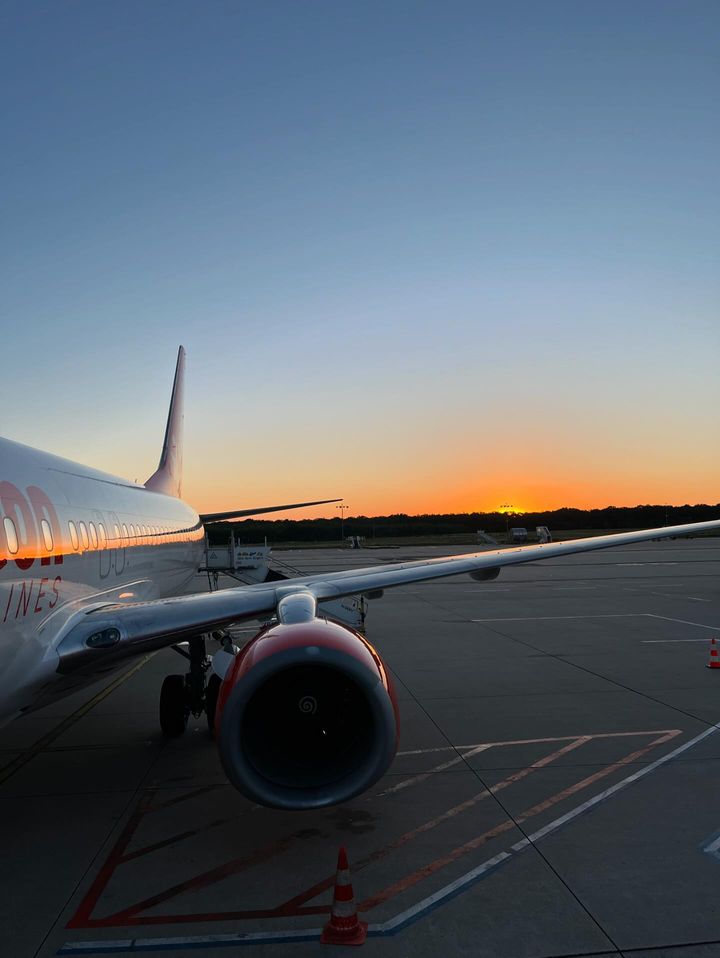 Quality_Fly's tweet photo. Fantastic to see former @quality_fly student and instructor Lucas living the dream as a Boeing 737 First Officer for @Corendon_Air . 📷 

Pictures from our graduates like this makes us VERY happy!

#ATPL #airlinepilot #flightschool #aviation #pilot #whyifly #ATP https://t.co/MblXfaQjUD